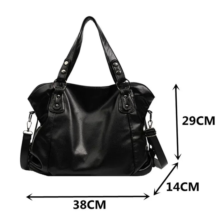 Cécile. - Elegancka torba hobo na ramię